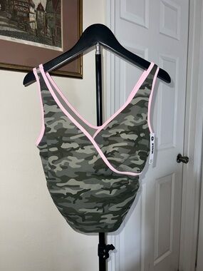 Victoria's Secret sports tank Camo with Pink Trim